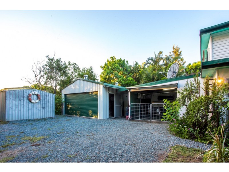 13 Davison Road, Wilson Beach QLD 4800