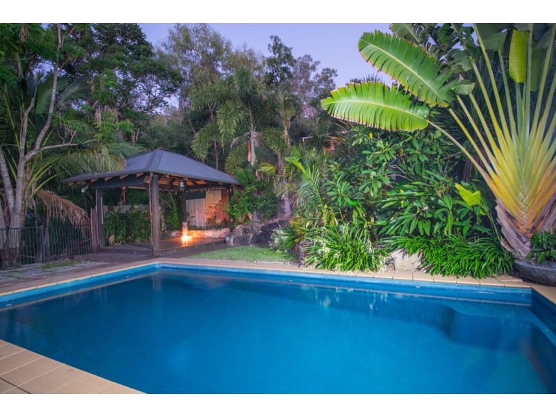 13 Iluka Street, Cannonvale QLD 4802