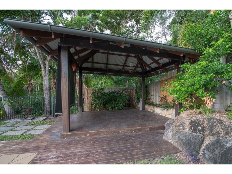 13 Iluka Street, Cannonvale QLD 4802