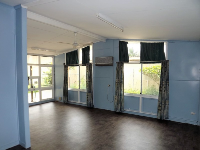 71 Main Street, Proserpine QLD 4800