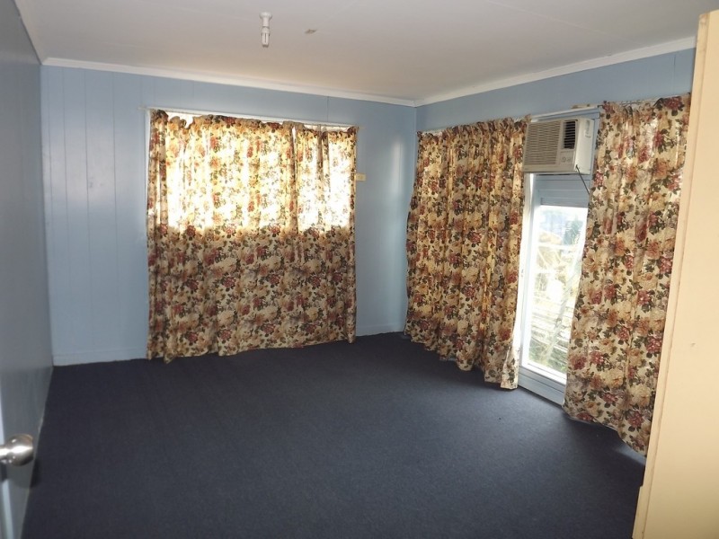 71 Main Street, Proserpine QLD 4800