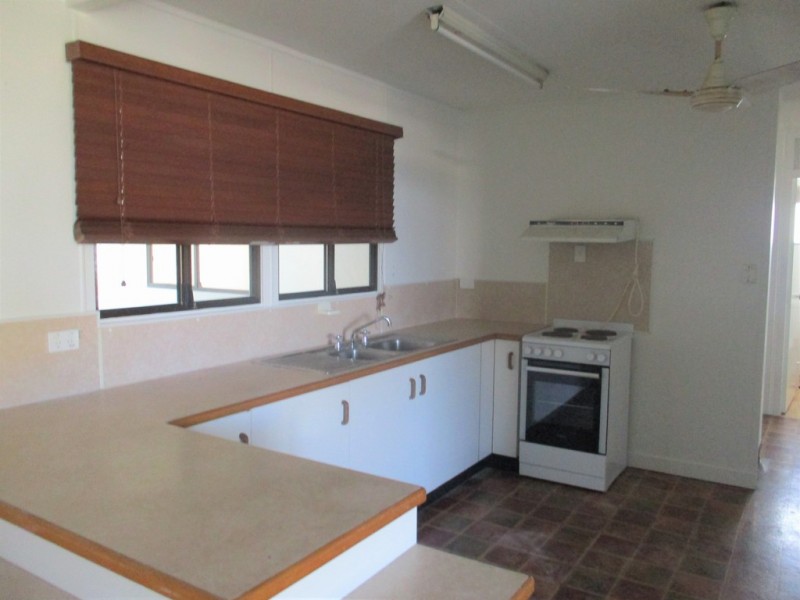 12 Atkinson Street, Proserpine QLD 4800