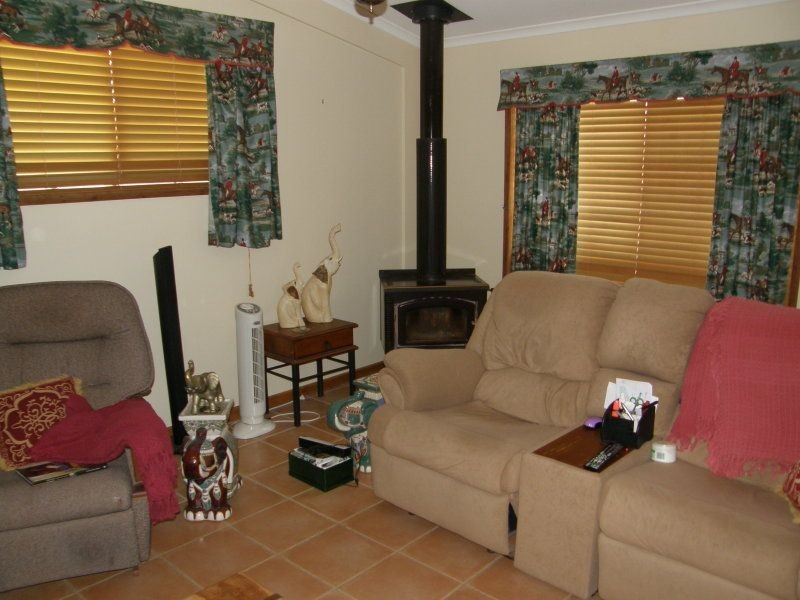 9824 Bruce Highway, Bloomsbury QLD 4799