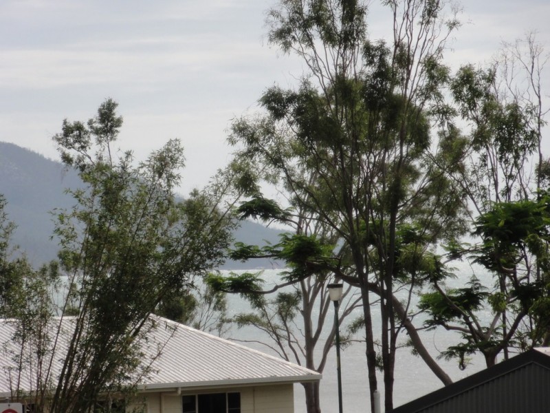 73 Blackcurrant Drive, Hideaway Bay QLD 4800