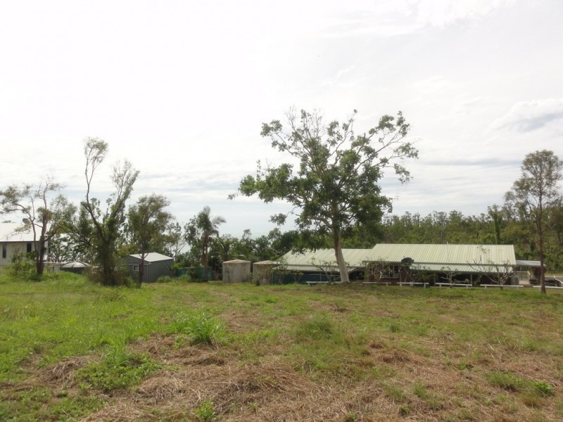 73 Blackcurrant Drive, Hideaway Bay QLD 4800