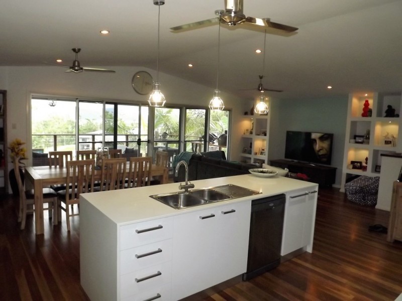 44A Eshelby Drive, Cannonvale QLD 4802