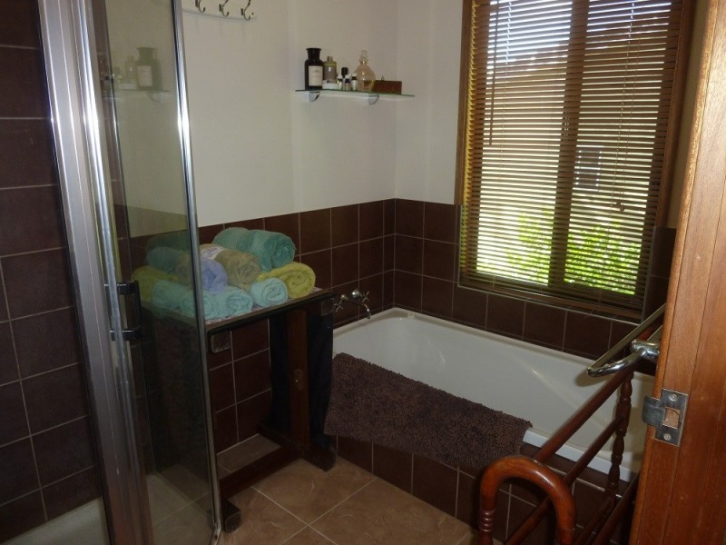 17 Country Road, Cannonvale QLD 4802