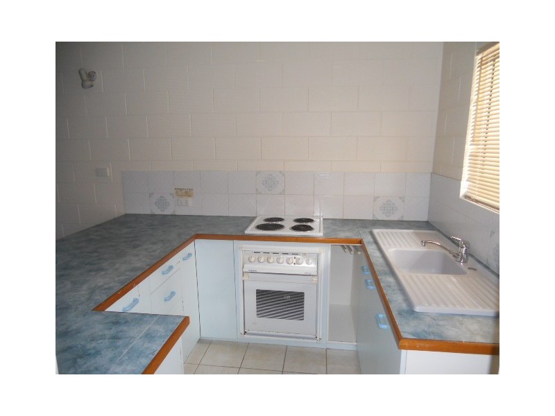 Unit 1 / 4 Jasmine Drive, Proserpine QLD 4800