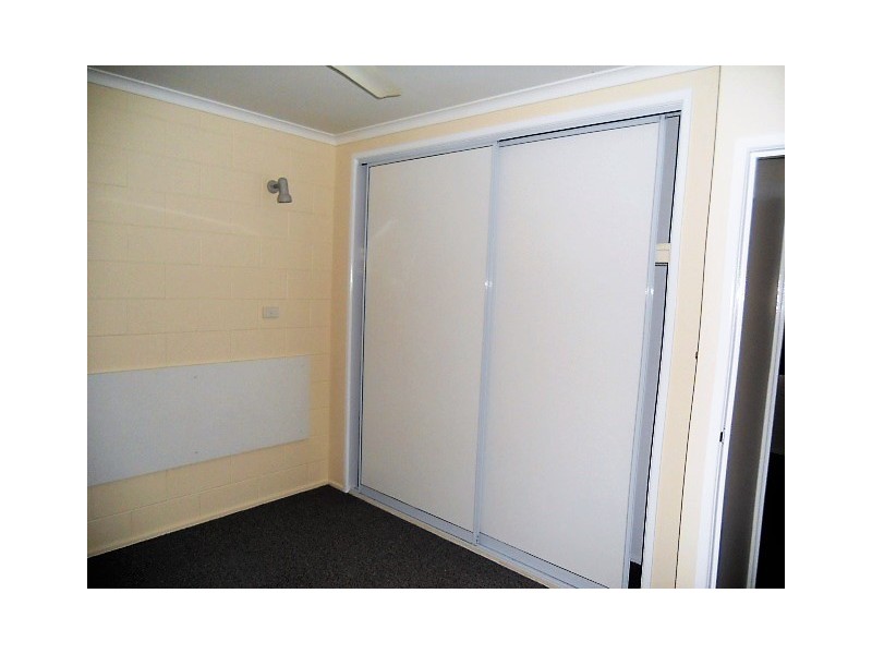 Unit 1 / 4 Jasmine Drive, Proserpine QLD 4800