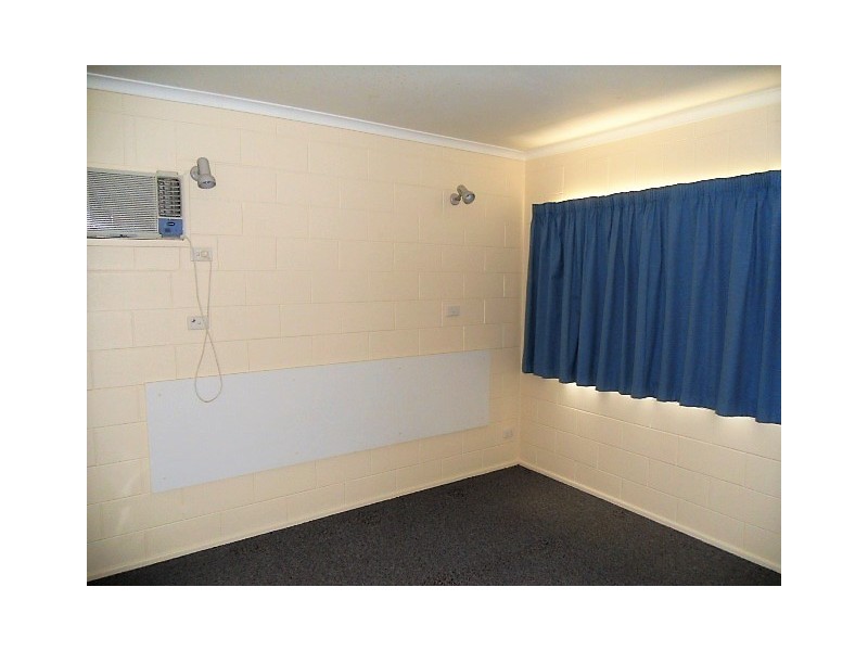 Unit 1 / 4 Jasmine Drive, Proserpine QLD 4800