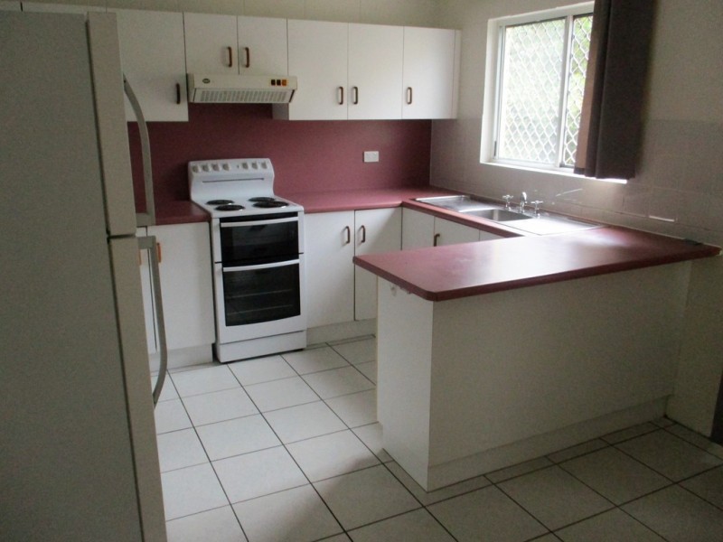 1 / 3 Eshelby Drive, Cannonvale QLD 4802