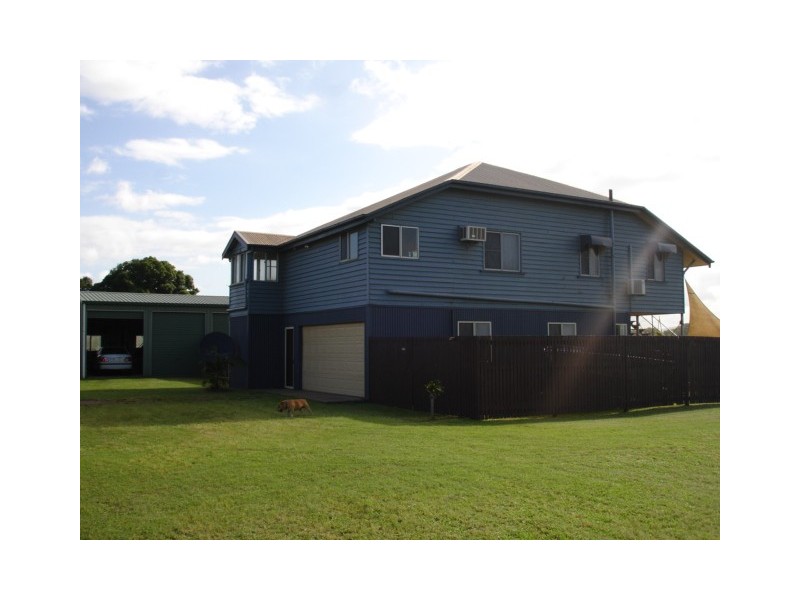 110 Hinschen Street, Proserpine QLD 4800