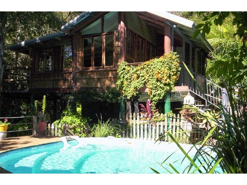 11 Sinclair St Dittmer, Proserpine QLD 4800