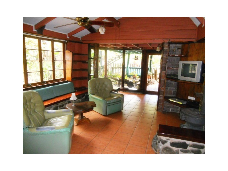 11 Sinclair St Dittmer, Proserpine QLD 4800