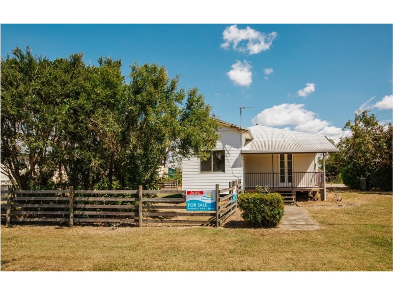 10 Dodd Street, Proserpine QLD 4800