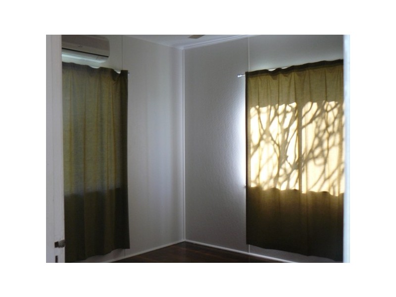 1 / 10 Fuljames Street, Proserpine QLD 4800