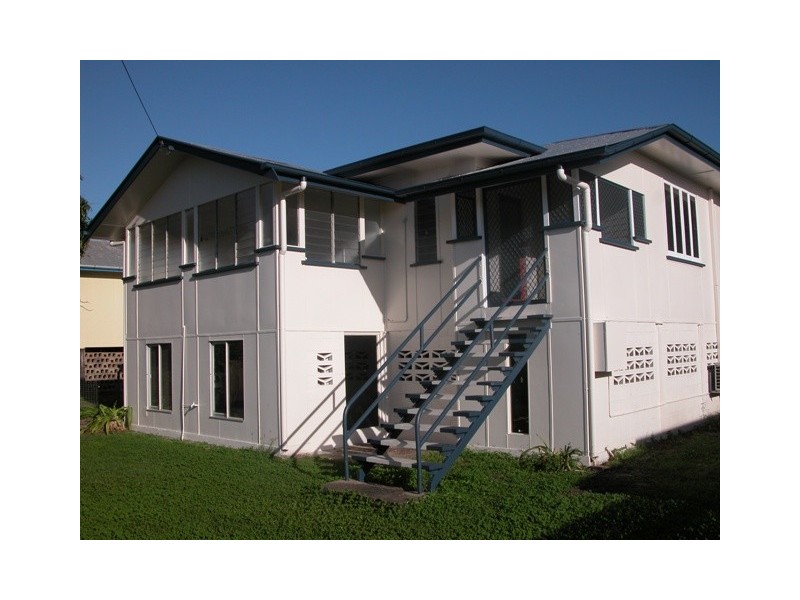 6 Elizabeth Street, Proserpine QLD 4800