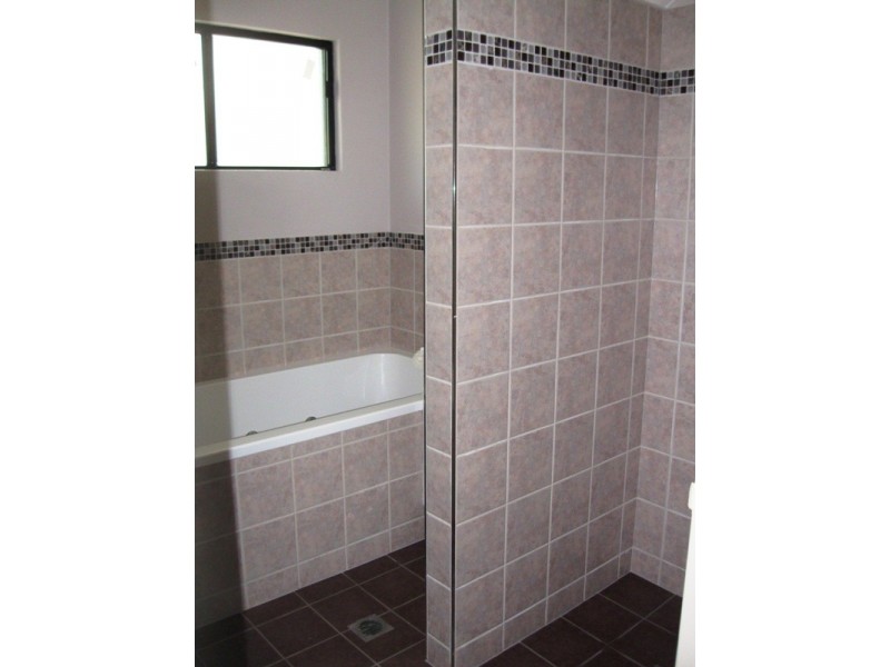 8 Bona Vista Road, Preston, Proserpine QLD 4800