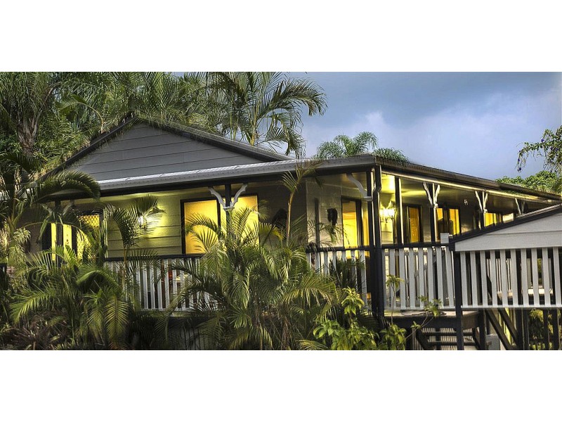 Lot 2 No. 4 HAMILTON AVENUE, Cannonvale QLD 4802