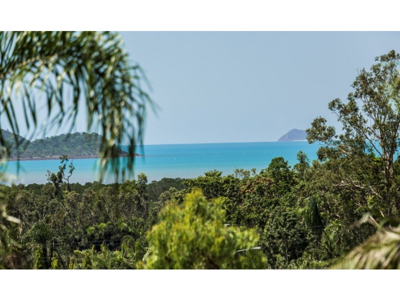Lot 2 No. 4 HAMILTON AVENUE, Cannonvale QLD 4802