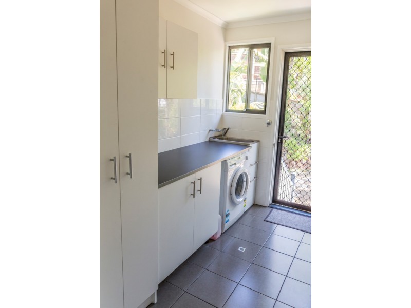 Lot 2 No. 4 HAMILTON AVENUE, Cannonvale QLD 4802