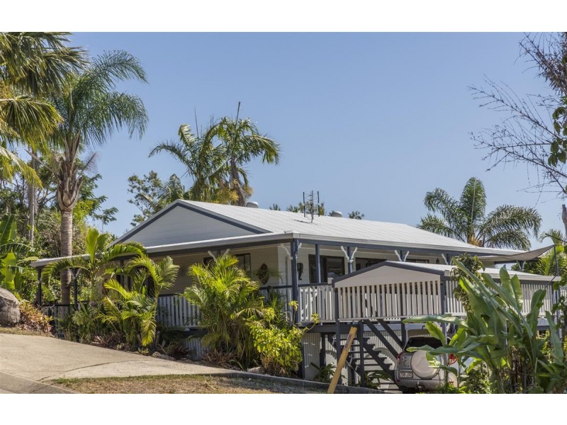 Lot 2 No. 4 HAMILTON AVENUE, Cannonvale QLD 4802