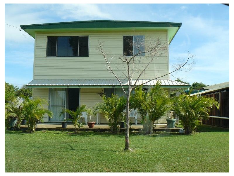 17 Shannon Street, Midge Point QLD 4799