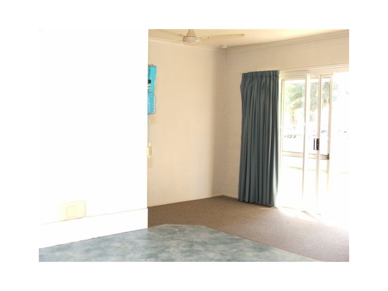 1 / 4 Jasmine Drive, Proserpine QLD 4800