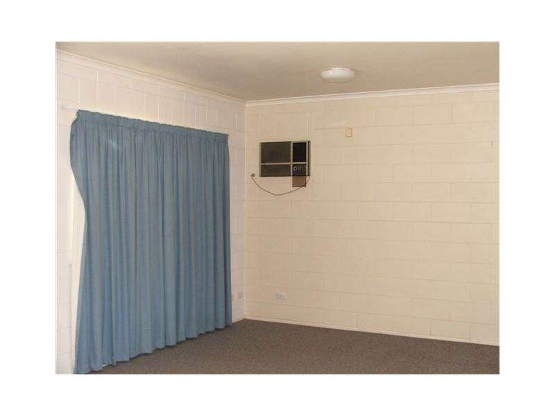 1 / 4 Jasmine Drive, Proserpine QLD 4800