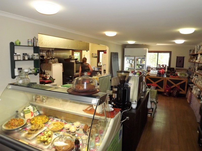 4 TYREE ROAD, Proserpine QLD 4800