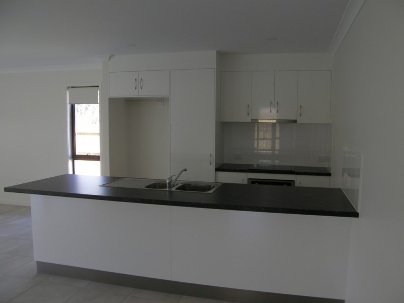 54 Trader Crescent, Cannonvale QLD 4802