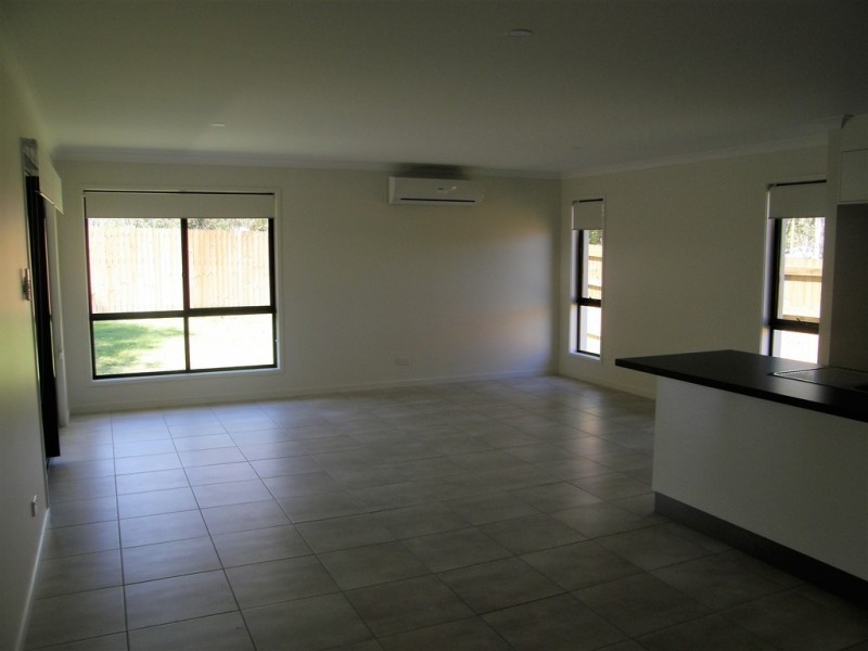 54 Trader Crescent, Cannonvale QLD 4802