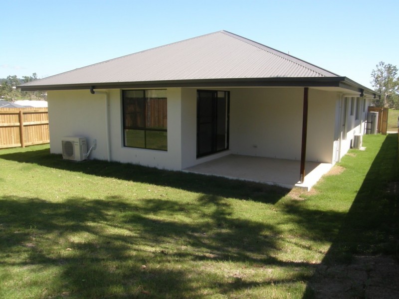 54 Trader Crescent, Cannonvale QLD 4802