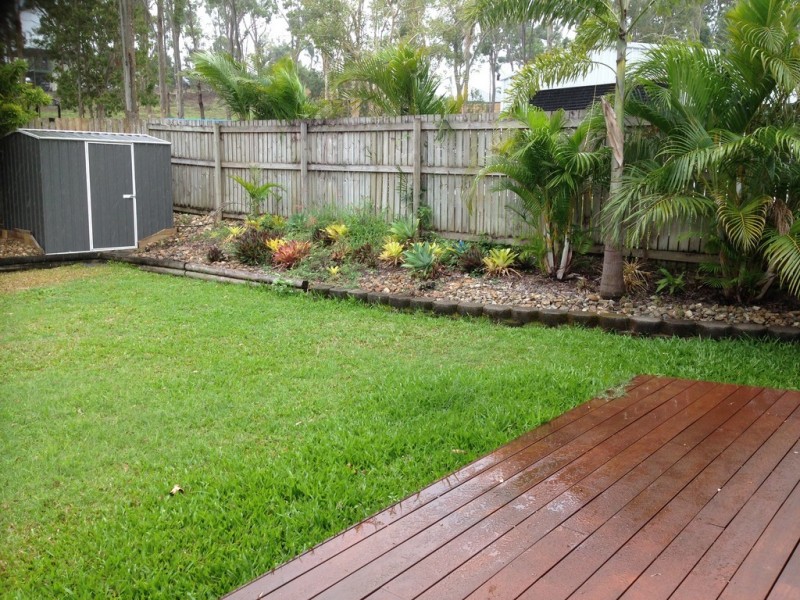 Unit 2 / 24 Links Drive, Cannonvale QLD 4802