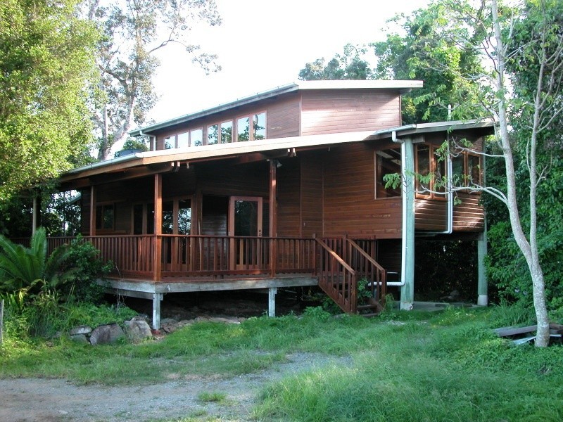 129 Staniland Drive, Strathdickie QLD 4800