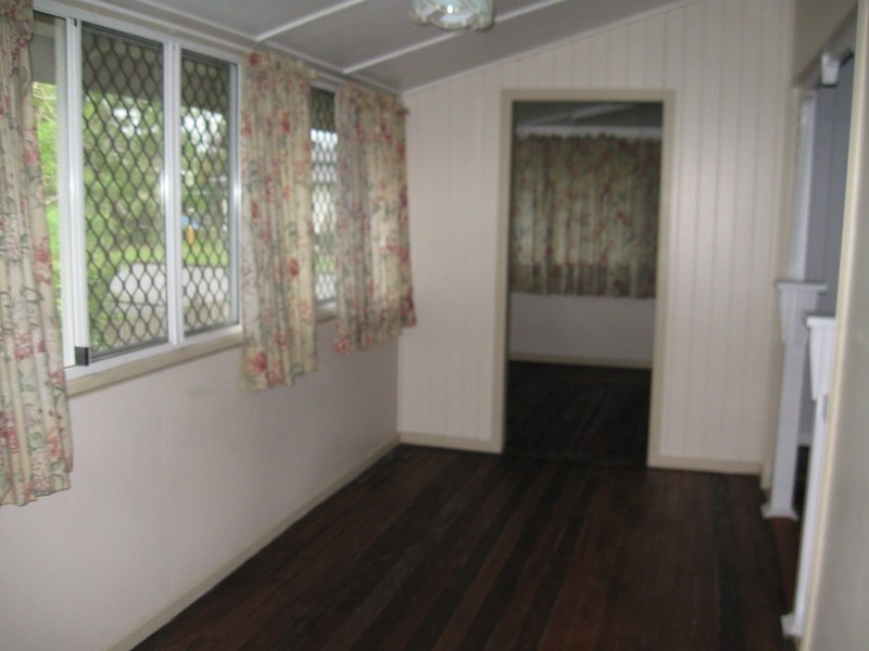 12 Ann Street, Proserpine QLD 4800