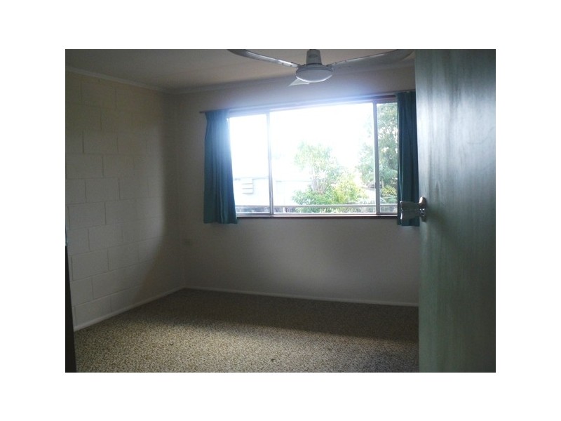 2 / 2 Florence Street, Proserpine QLD 4800