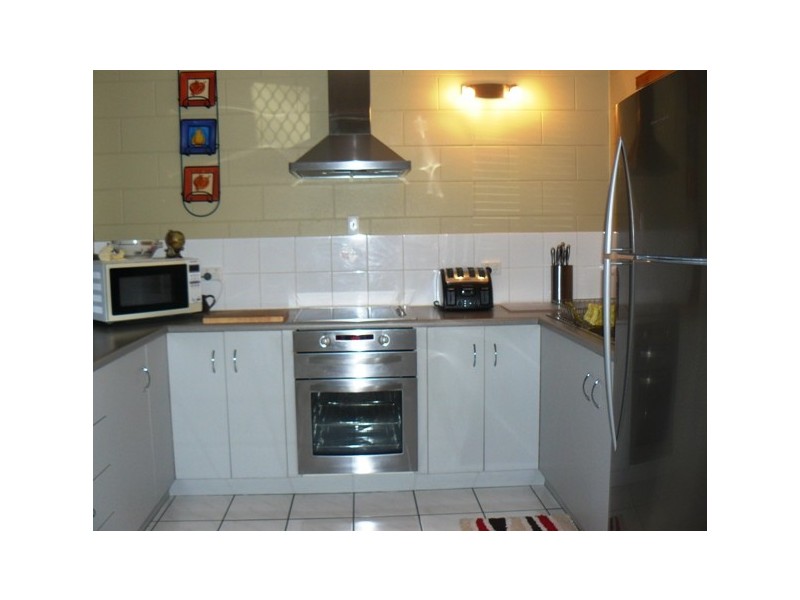 2 / 6 Gardenia Street, Proserpine QLD 4800
