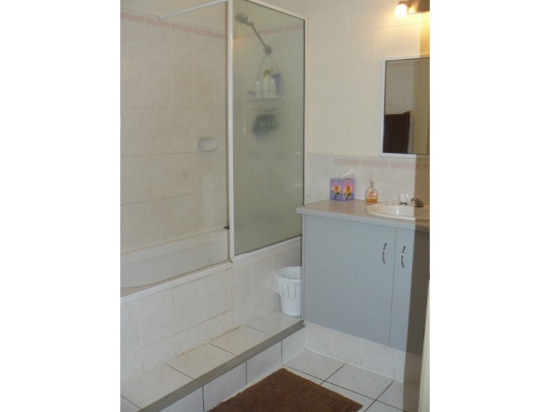 2 / 6 Gardenia Street, Proserpine QLD 4800