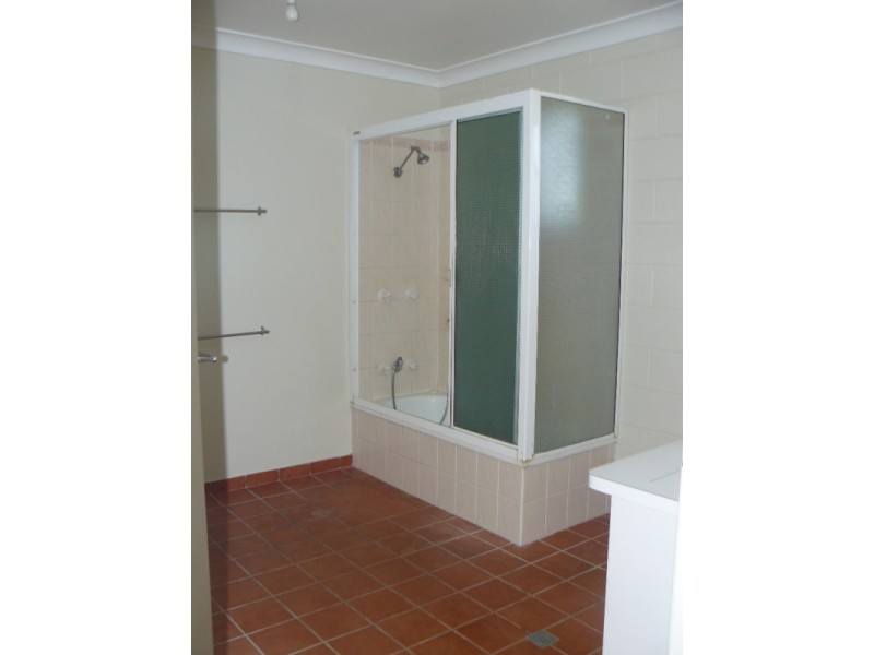 42 Rose Street, Proserpine QLD 4800