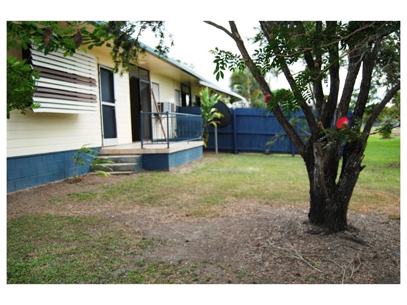 2 / 16 Usher Road, Mount Julian QLD 4800