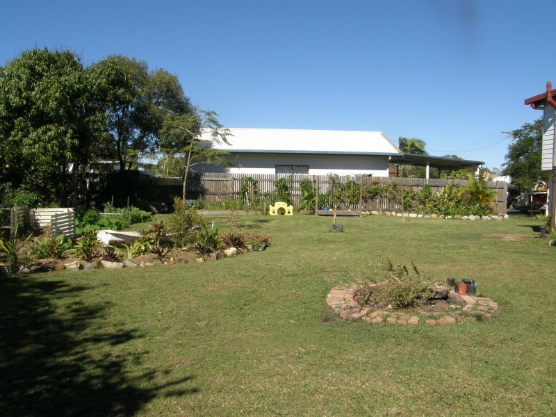 5 Barry Street, Proserpine QLD 4800