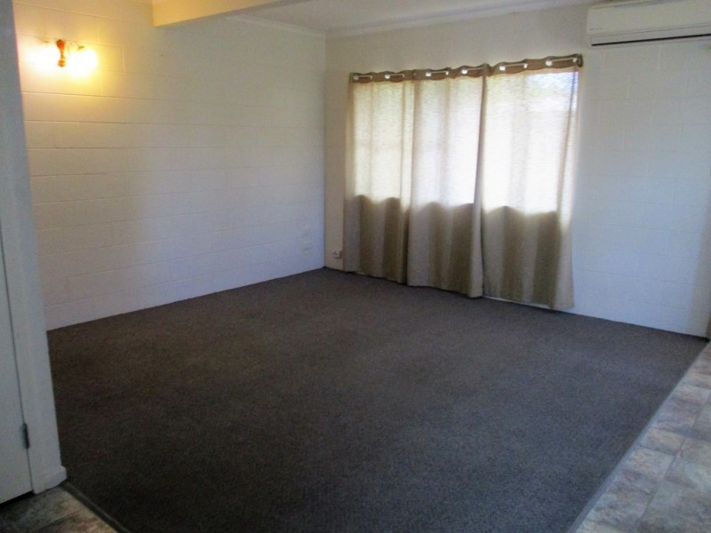 4 / 6 Dobbins Lane, Proserpine QLD 4800
