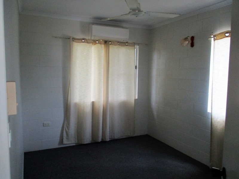 4 / 6 Dobbins Lane, Proserpine QLD 4800