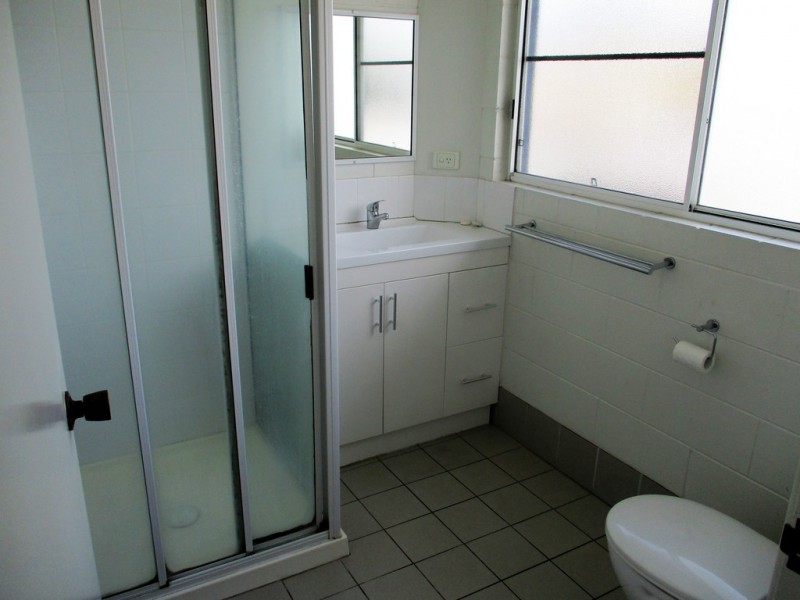 4 / 6 Dobbins Lane, Proserpine QLD 4800
