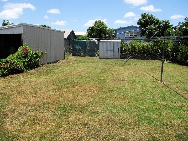 16 Ruge Street, Proserpine QLD 4800