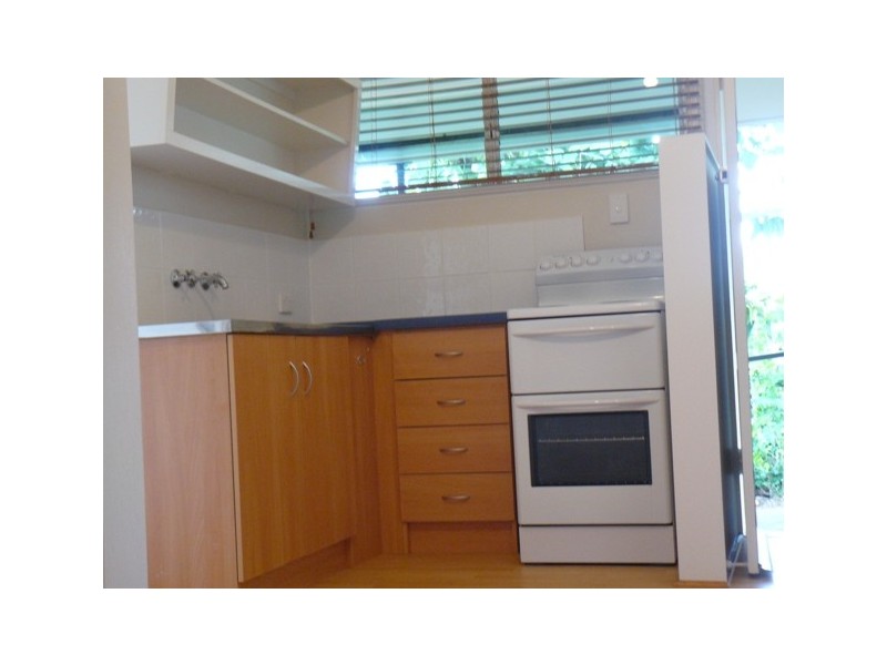 4 / 13 Dudley Road, Proserpine QLD 4800