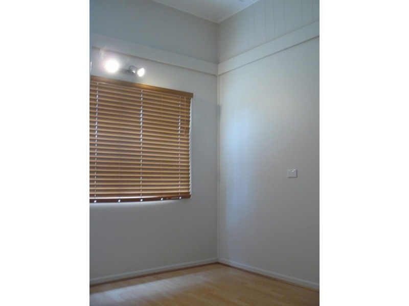 4 / 13 Dudley Road, Proserpine QLD 4800