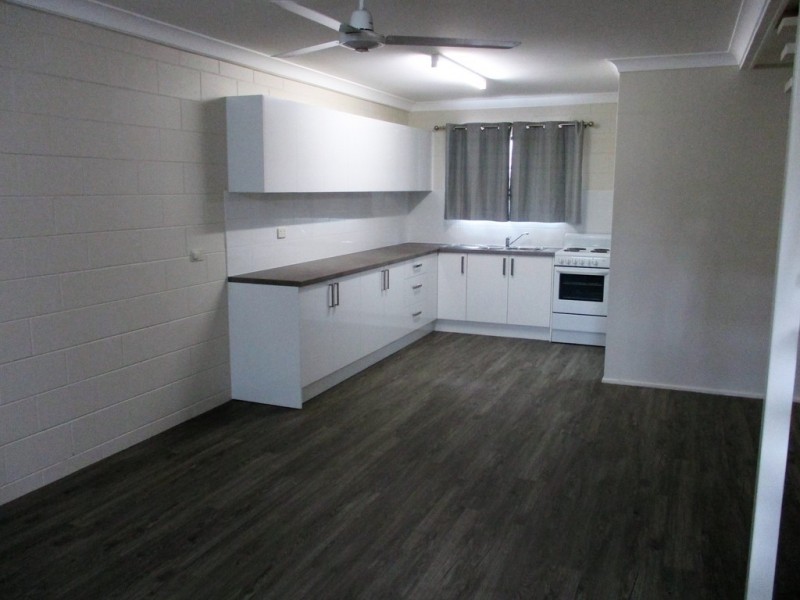 8 / 15 Hinschen Street, Proserpine QLD 4800