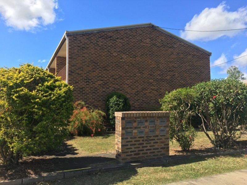 8 / 15 Hinschen Street, Proserpine QLD 4800